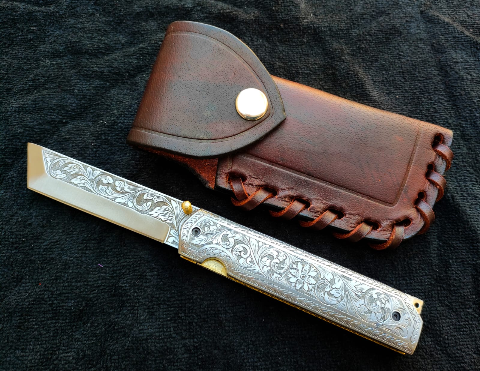 D2 Engraved Tanto folding knife Manufacturer
