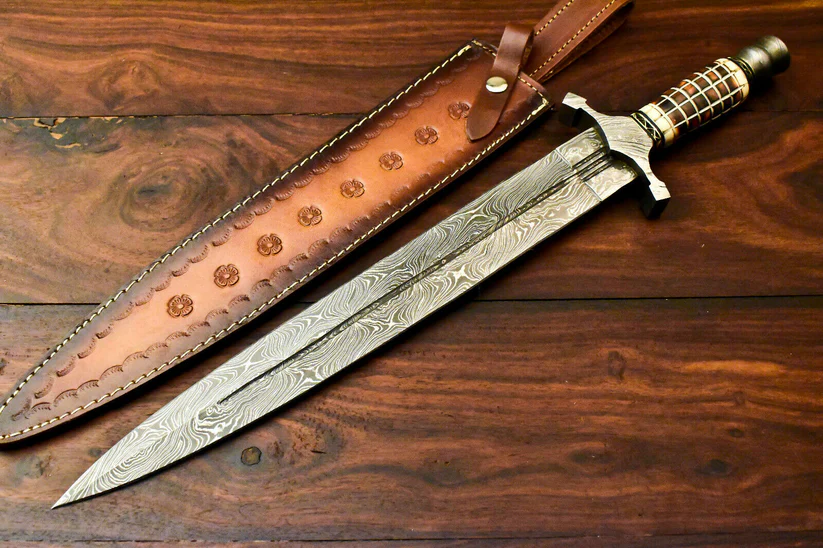 Custom Handmade Damascus Sword Dagger – Double Edge Knife Manufacturer